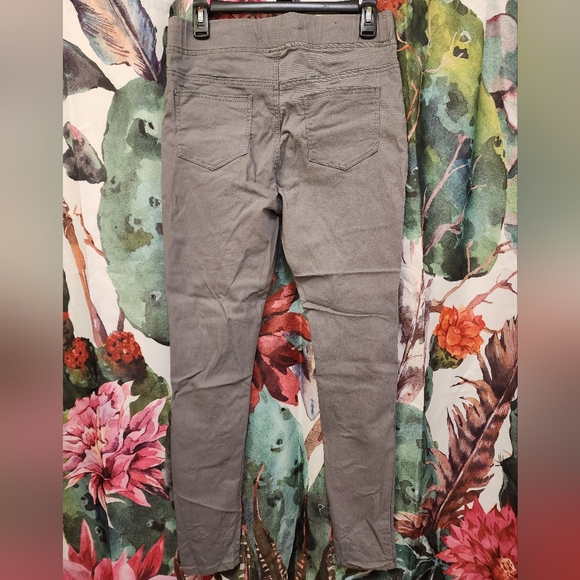 Gray Jeggings - Picture 2 of 4